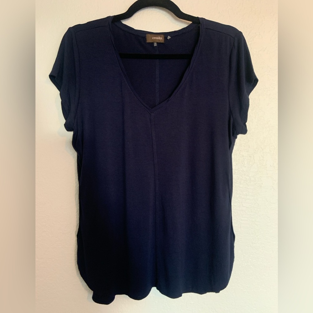 Crosby Navy V-Neck Top size Medium